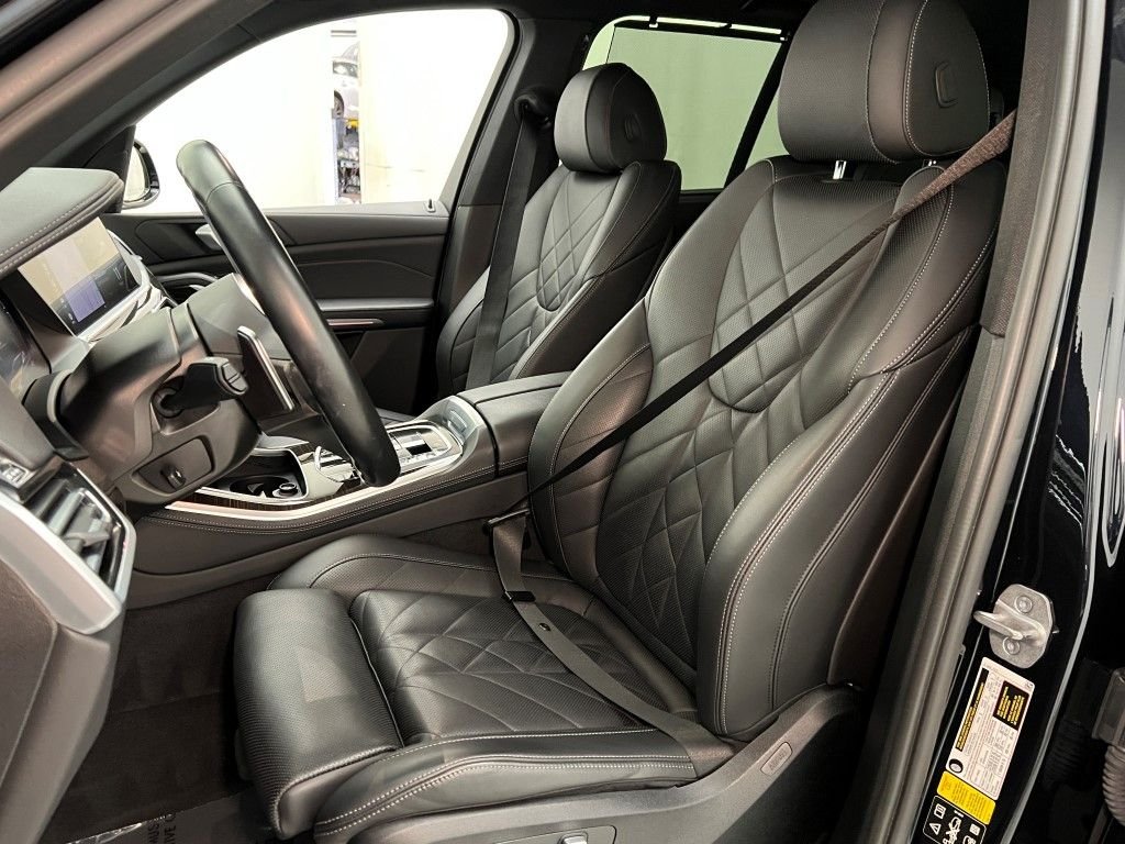 Used 2023 Carbon Black Metallic BMW xDrive40i image 24