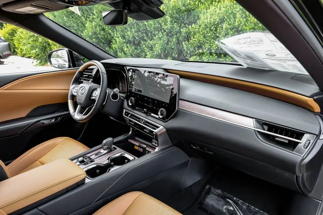 Used 2025 Black Lexus 350 Premium Plus image 19