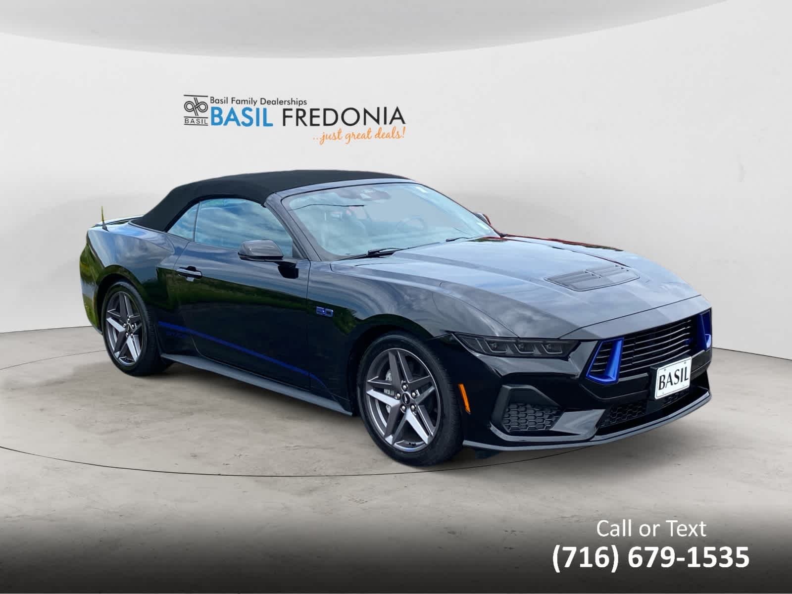 Used 2025 Shadow Black Ford GT Premium image 11