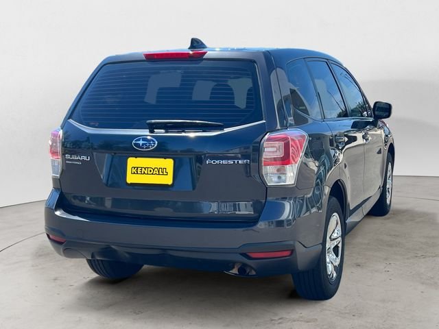 Used 2018 Dark Gray Metallic Subaru 2.5i image 5