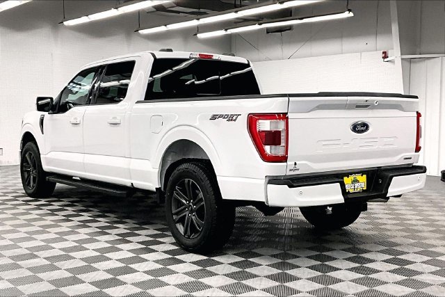 Used 2022 Oxford White Ford Lariat image 2