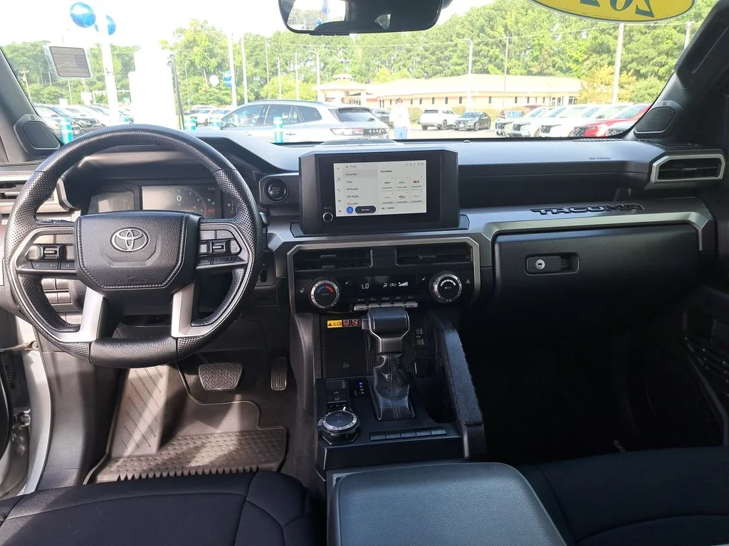 2024 Toyota Tacoma SR5 - Photo 18