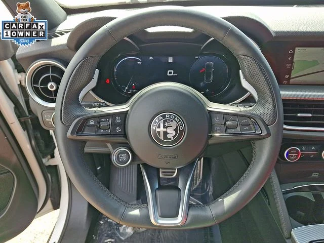 Used 2025 White Alfa Romeo Veloce image 23