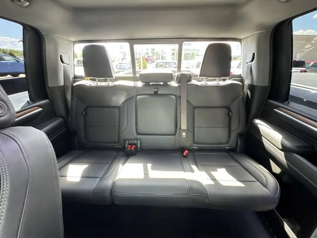 Used 2025 Sterling Metallic GMC Denali image 26