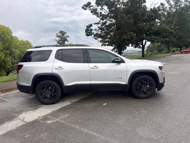 Used 2020 Silver GMC AT4 image 9