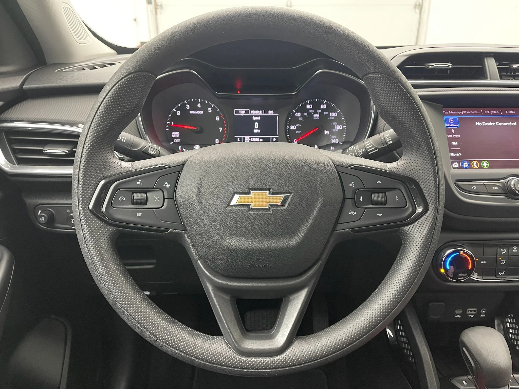 Used 2022 Mosaic Black Metallic Chevrolet LT image 17