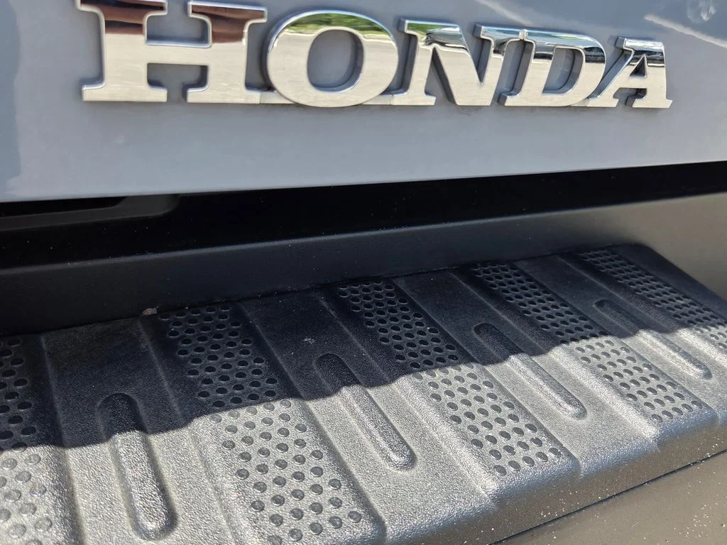 Certified Used 2024 Sonic Gray Pearl Honda Sport image 10