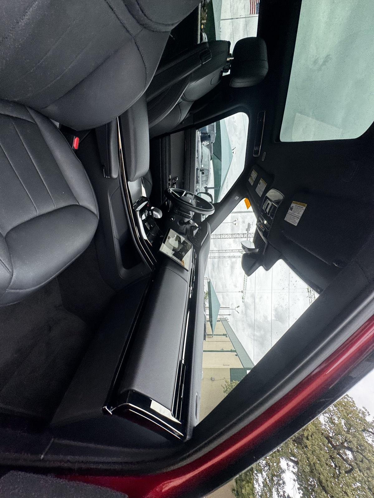 Used 2025 Firenze Red Land Rover Dynamic SE P400 image 17