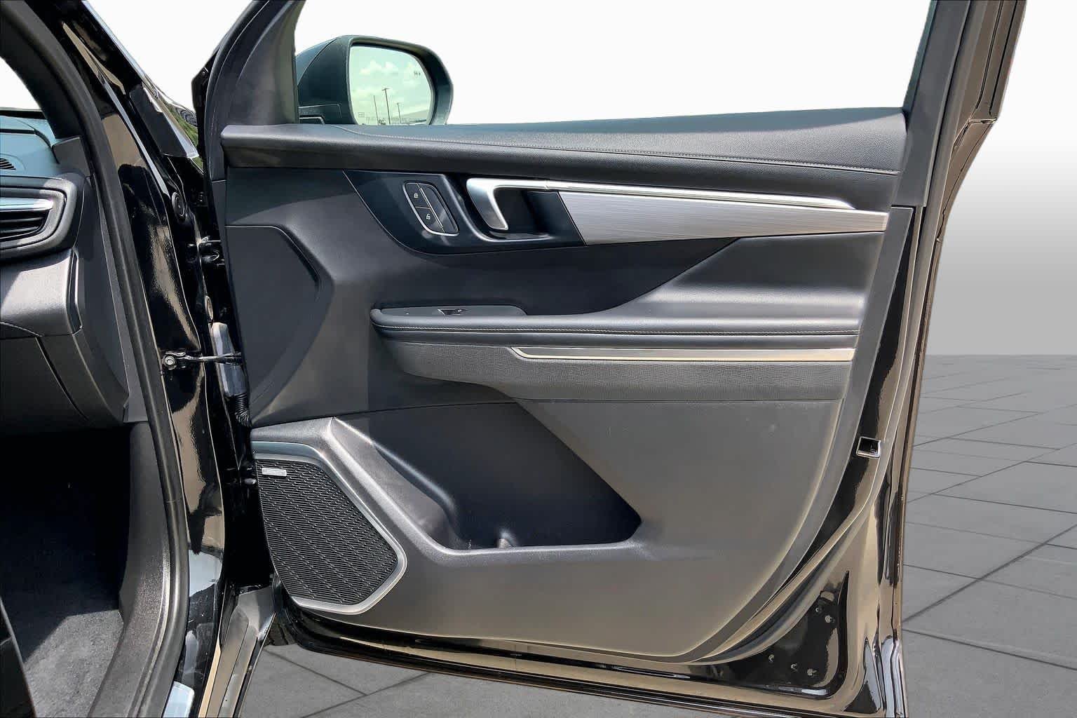 Used 2025 Ebony Twilight Metallic Buick Preferred image 22