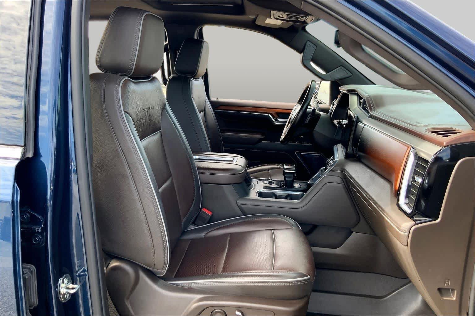 Used 2022 Pacific Blue Metallic GMC Denali image 9