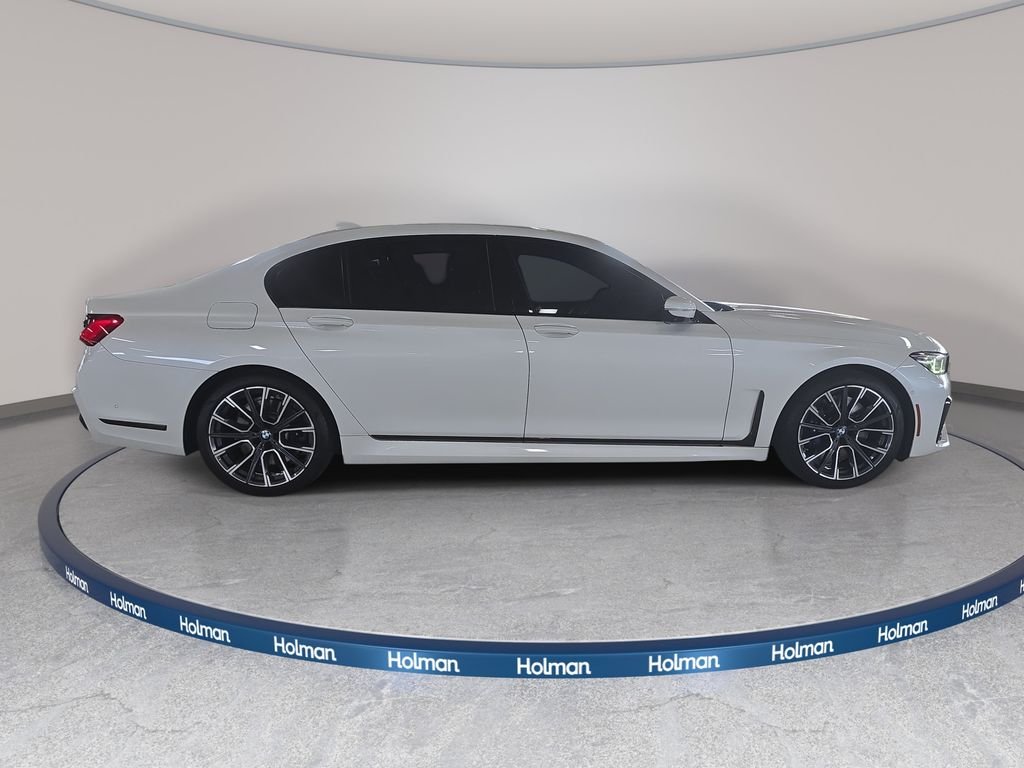 Used 2021 Mineral White Metallic BMW 750i xDrive image 5
