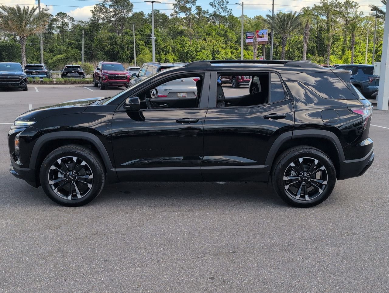 New 2026 Mosaic Black Metallic Chevrolet RS image 5