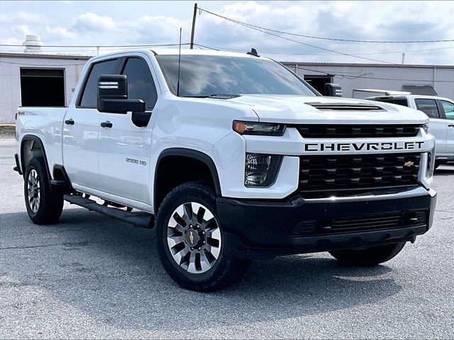 Used 2022 Summit White Chevrolet Custom image 1