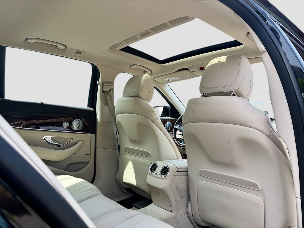 Used 2018 Black Mercedes-Benz E 400 image 22