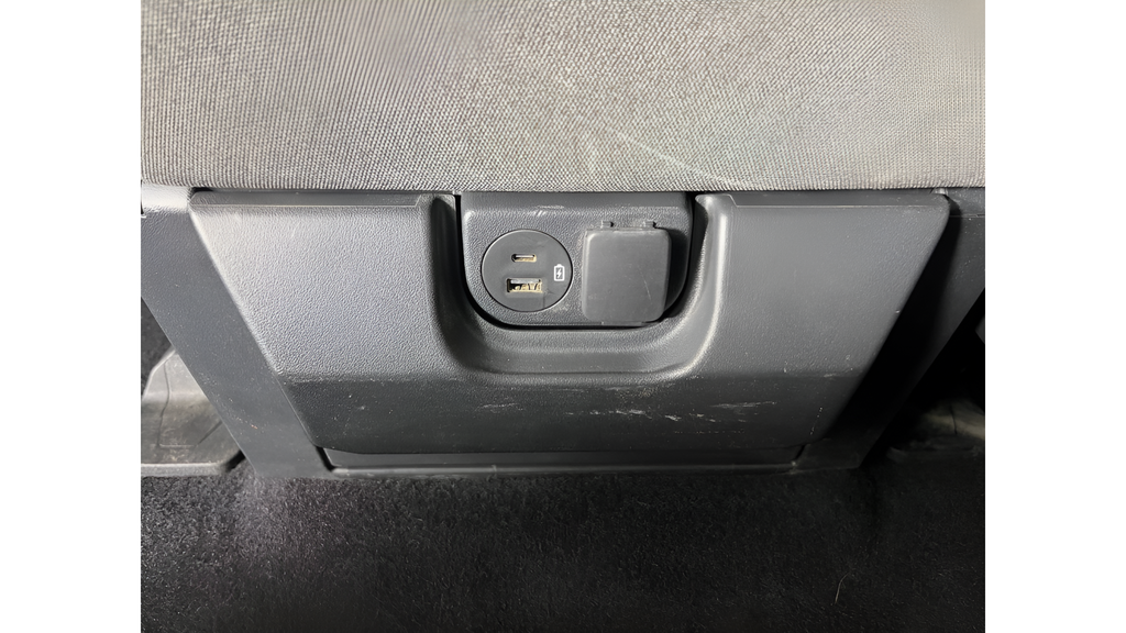 Used 2023 Oxford White Ford XLT image 33