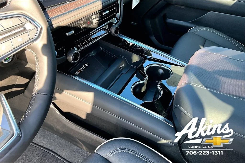 2026 Chevrolet Tahoe Premier - Photo 12