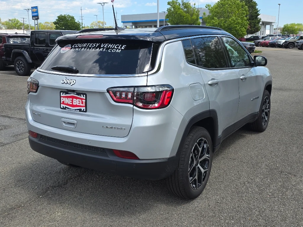 Used 2026 Silver Zynith Clear Coat Jeep Limited image 16