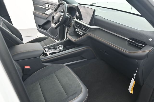New 2026 Star White Metallic Tri-Coat Ford Tremor® image 86