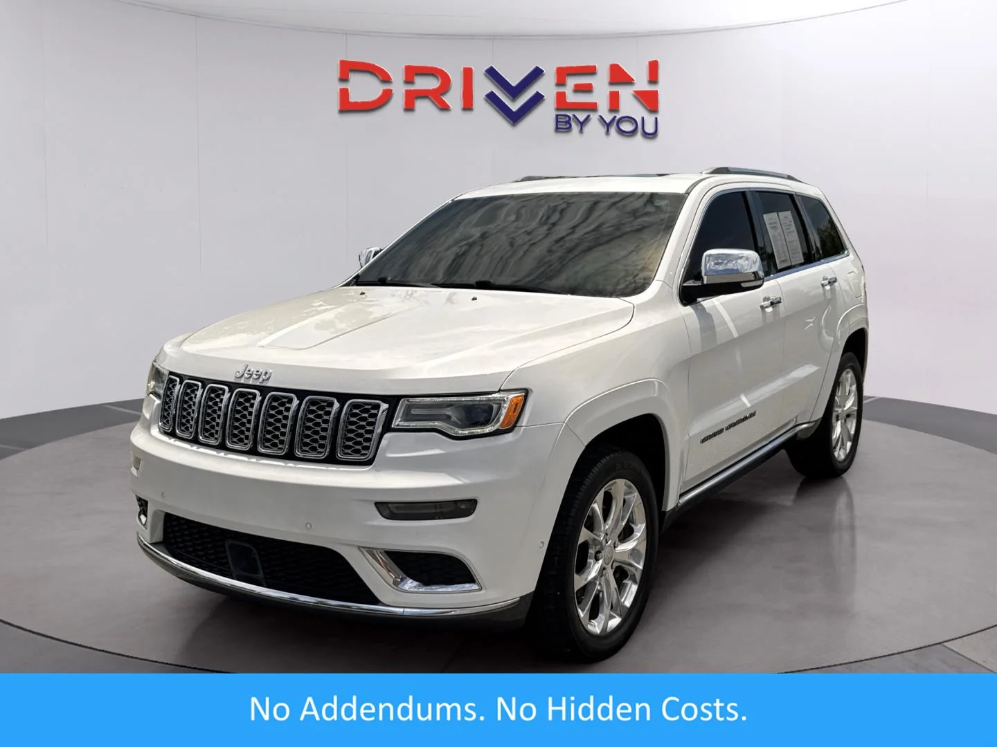 Used 2021 Ivory 3-Coat Jeep Summit image 1