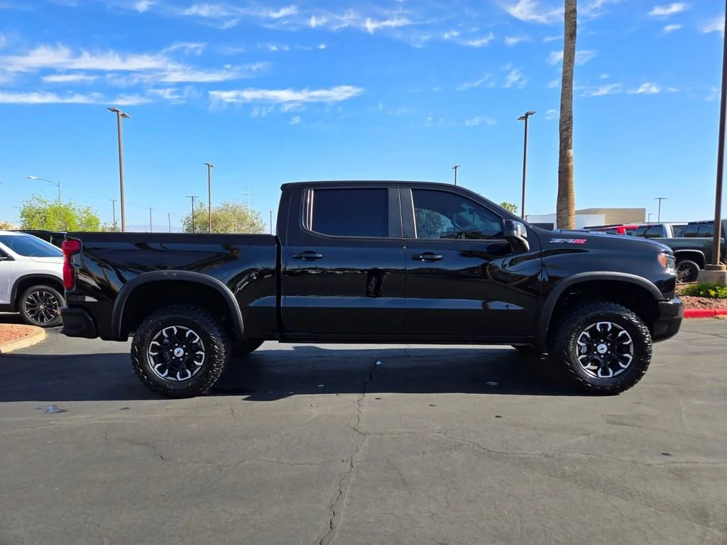 Used 2024 Black Chevrolet ZR2 image 7