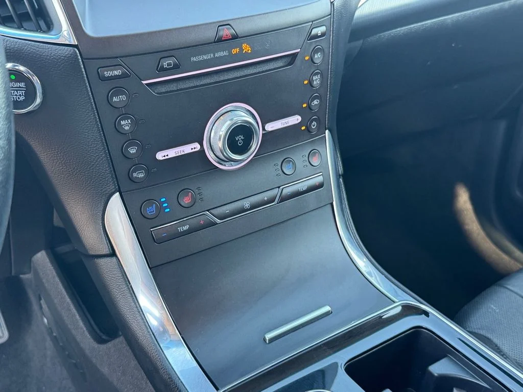 Used 2019 Black Ford Titanium image 27