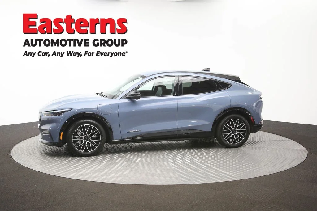 Used 2024 Blue Ford Premium image 53