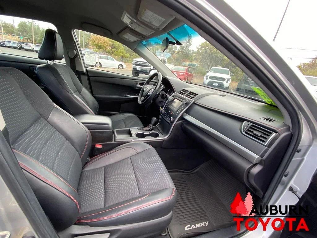 Used 2015 Celestial Silver Metallic Toyota SE image 12