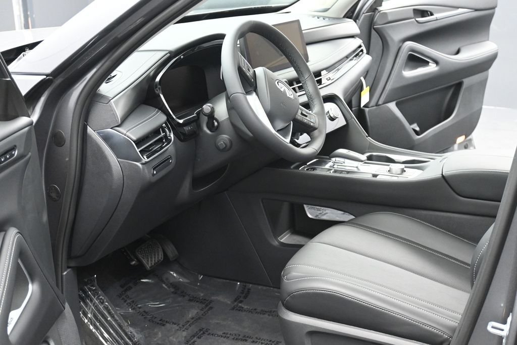 New 2027 GRAPHITE SHADOW INFINITI Luxe AWD image 14