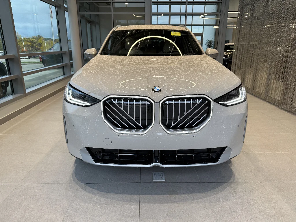 New 2026 Dune Grey Metallic BMW 30 xDrive image 2