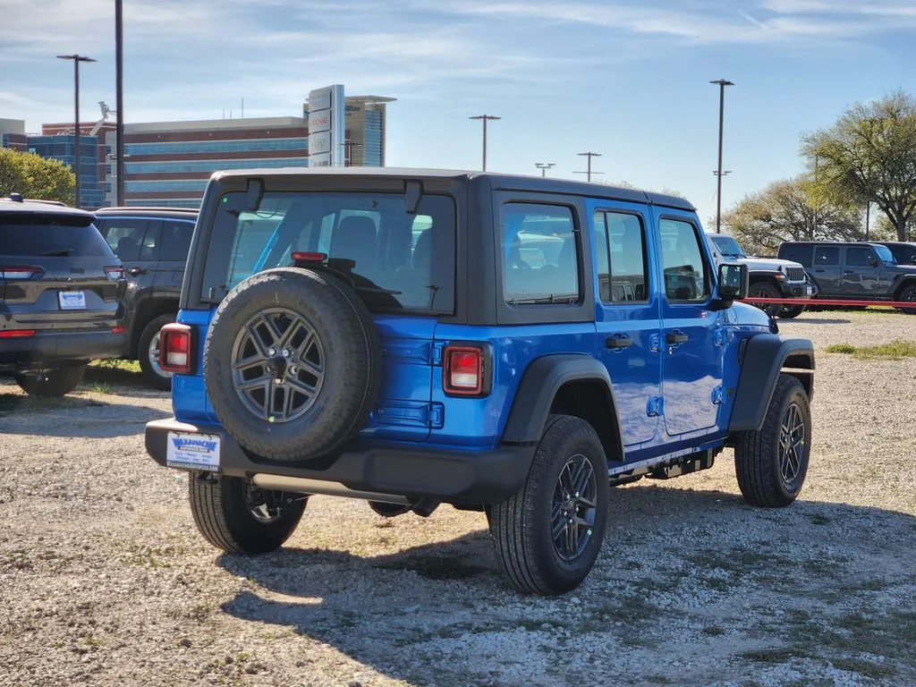 New 2026 Hydro Blue Pearl-Coat Exterior Paint Jeep Sport image 5