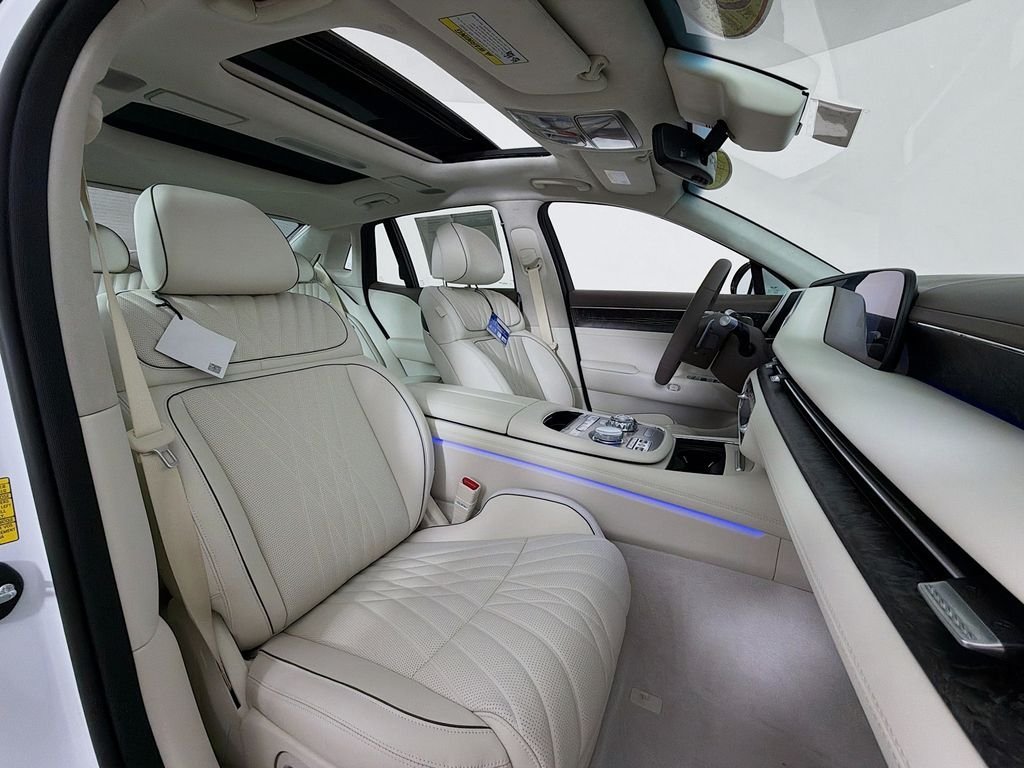 Used 2025 Uyuni White Genesis 3.5T E-SC MHEV image 31