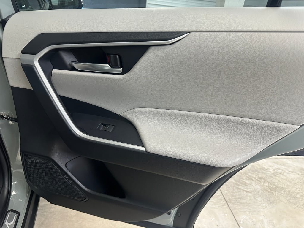 2023 Toyota RAV4 XLE Premium - Photo 29