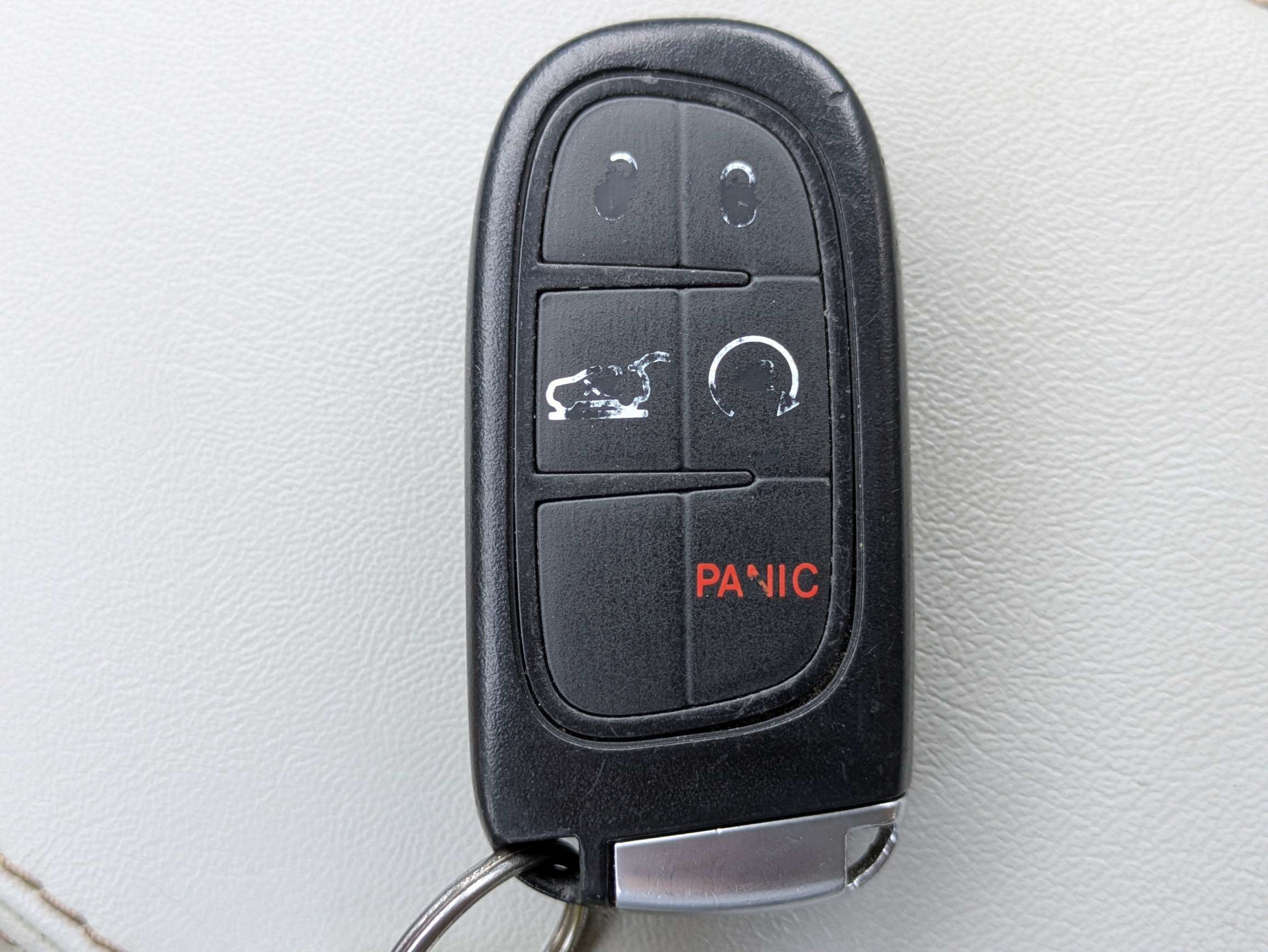 Used 2019 Granite Crystal Metallic Clearcoat Jeep Limited image 40