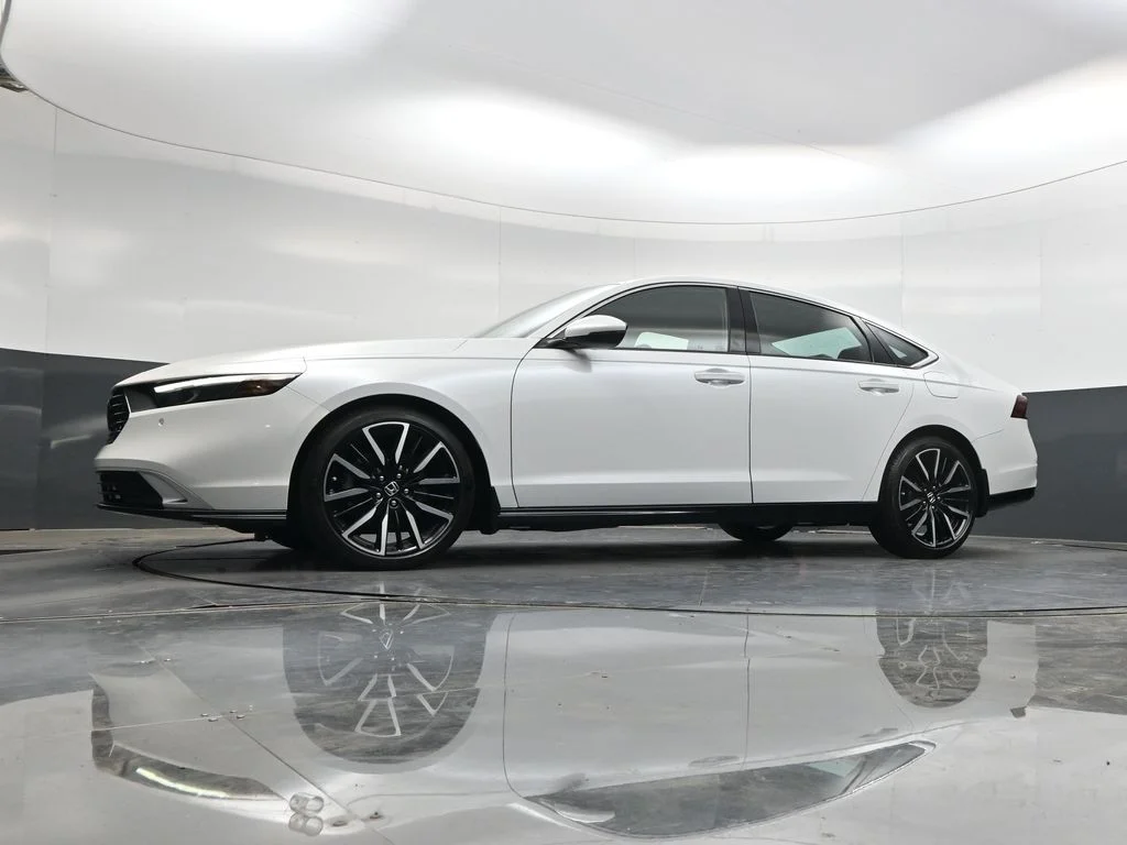 Used 2023  Honda Touring image 34