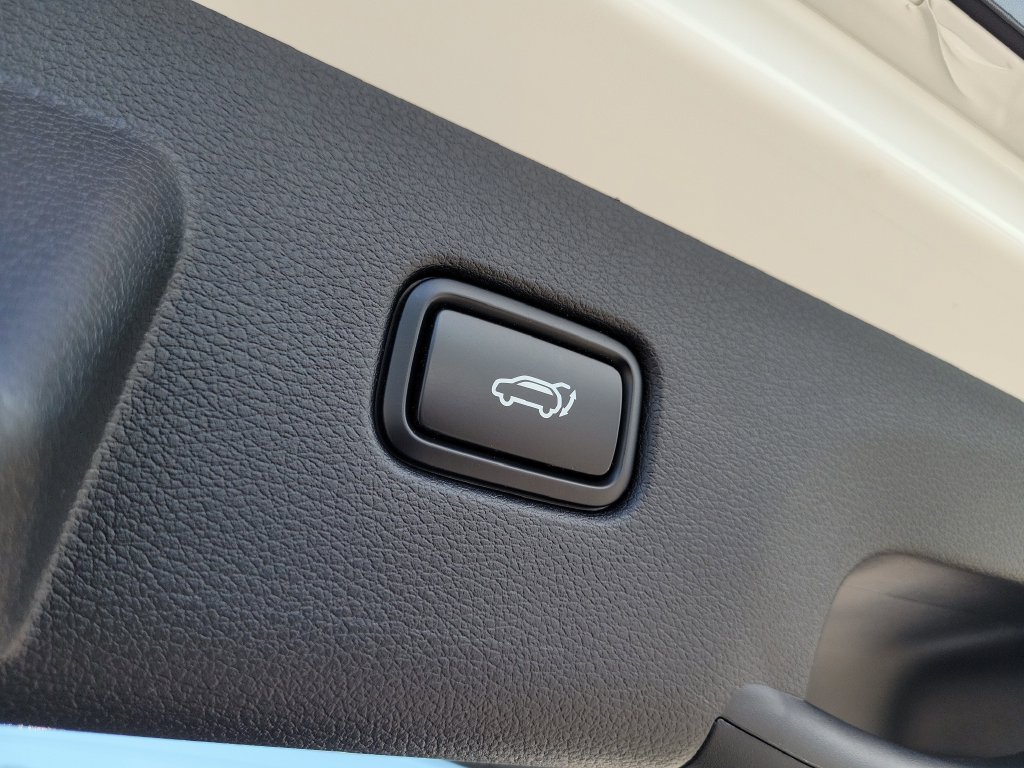 New 2026 Glacial White Pearl Kia EX image 15