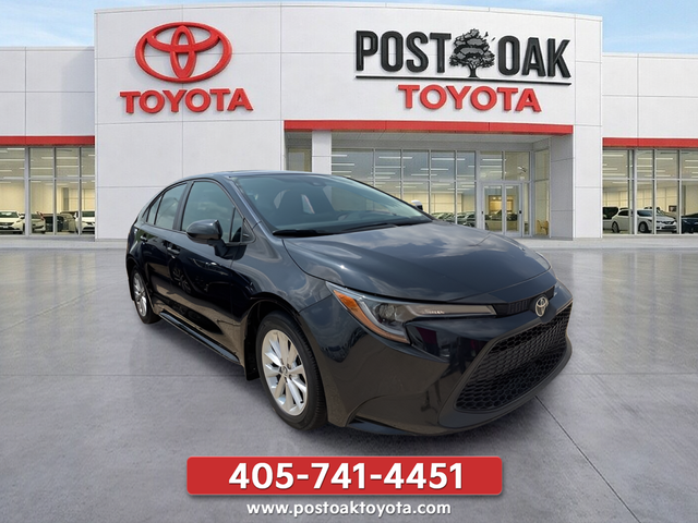 Used 2024 Red Toyota XLE image 4