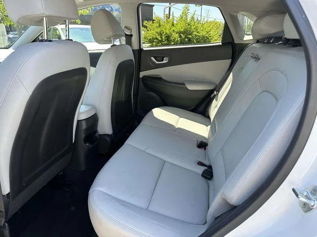 Used 2023 Lunar White Hyundai Limited image 14