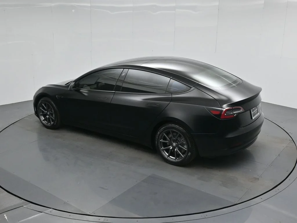 Used 2019 White Tesla Standard Range Plus image 34