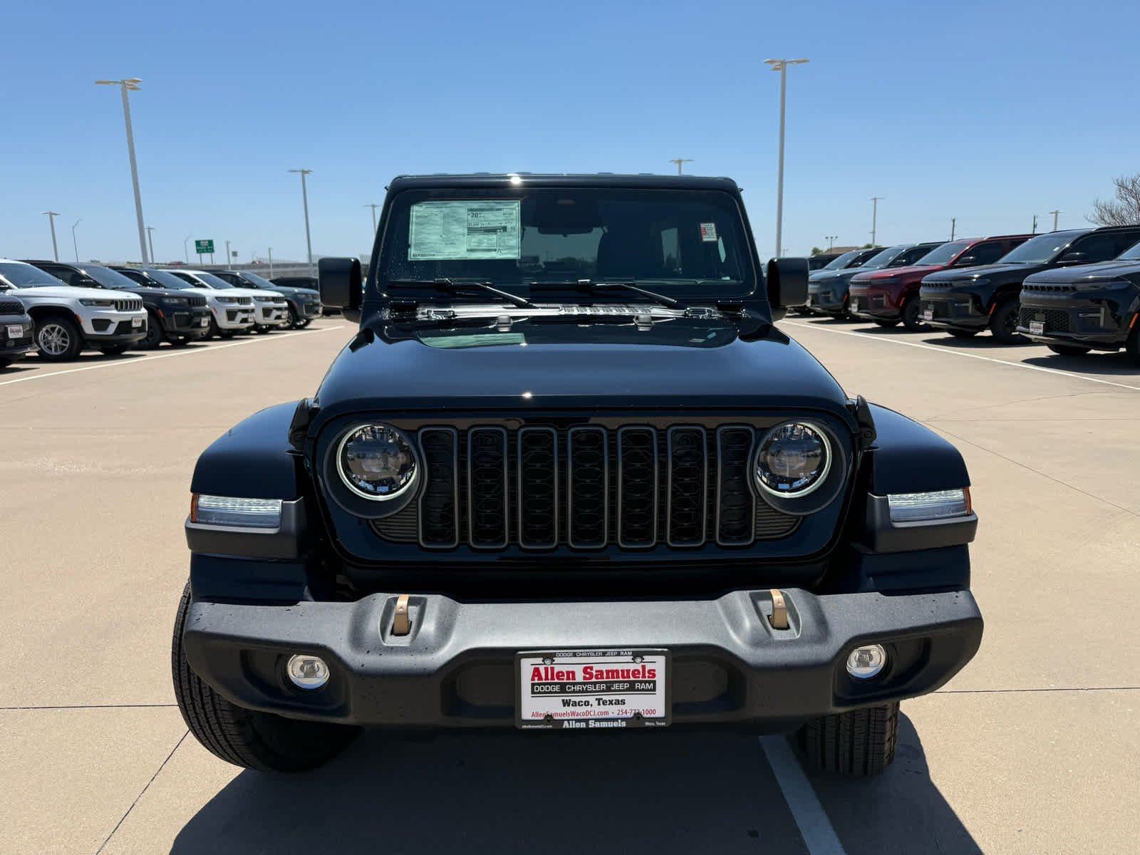 New 2026 Black Clear-Coat Exterior Paint Jeep 85th Anniversary image 3