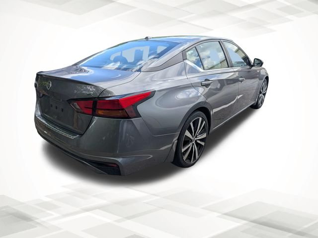 Used 2022 Gray Nissan 2.5 SR image 3