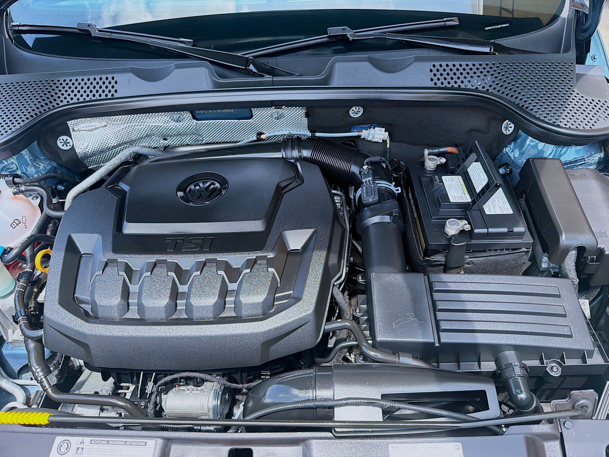 Used 2018 Teal Metallic Volkswagen Coast image 32