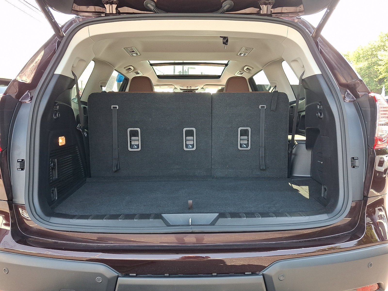 Used 2023 Dark Mahogany Pearl Subaru Touring image 21