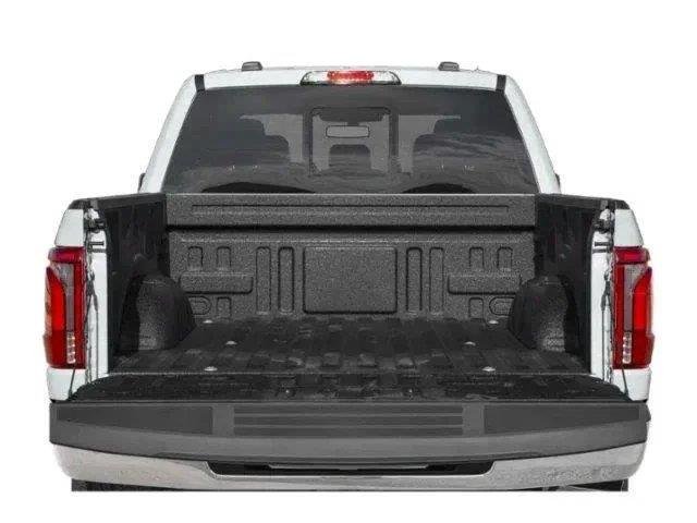 New 2026 Oxford White Ford Lariat image 8