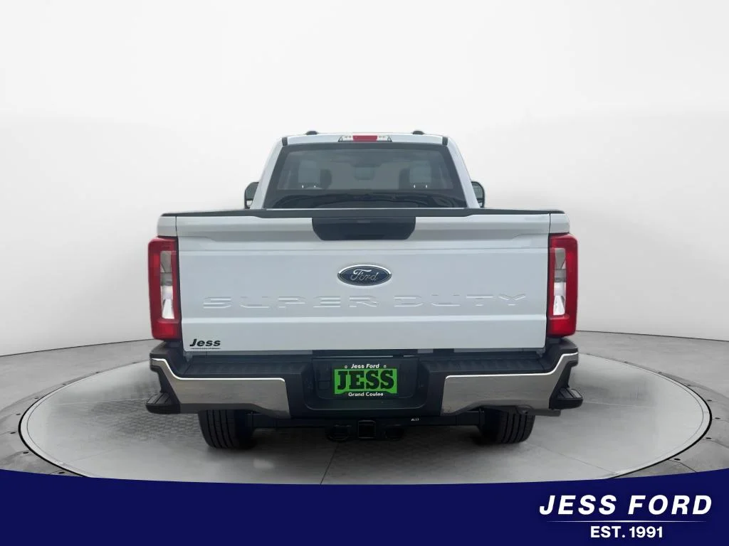 New 2026 Oxford White Ford F-350® XL image 4