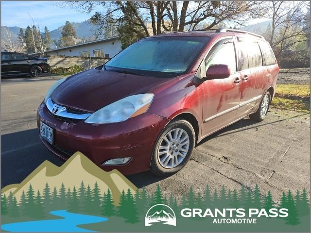2008 Toyota Sienna XLE