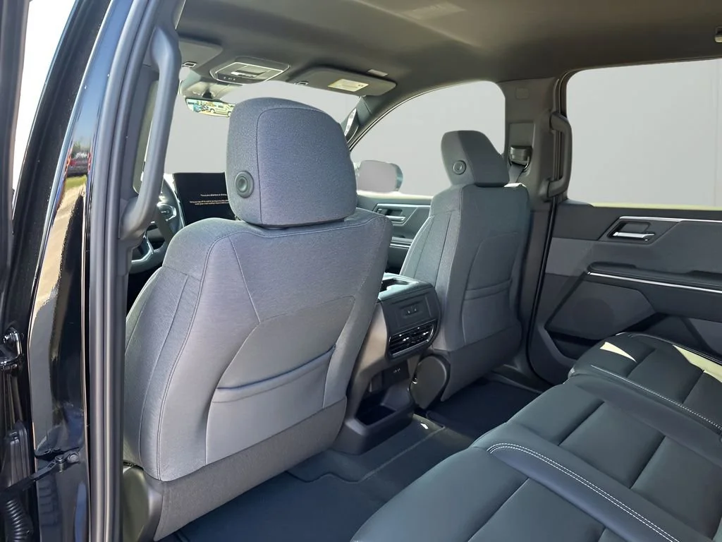 New 2026 Onyx Black GMC Elevation Extended Range image 21
