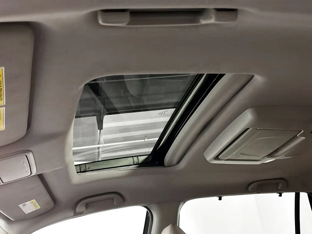 Used 2021  Honda Touring image 19