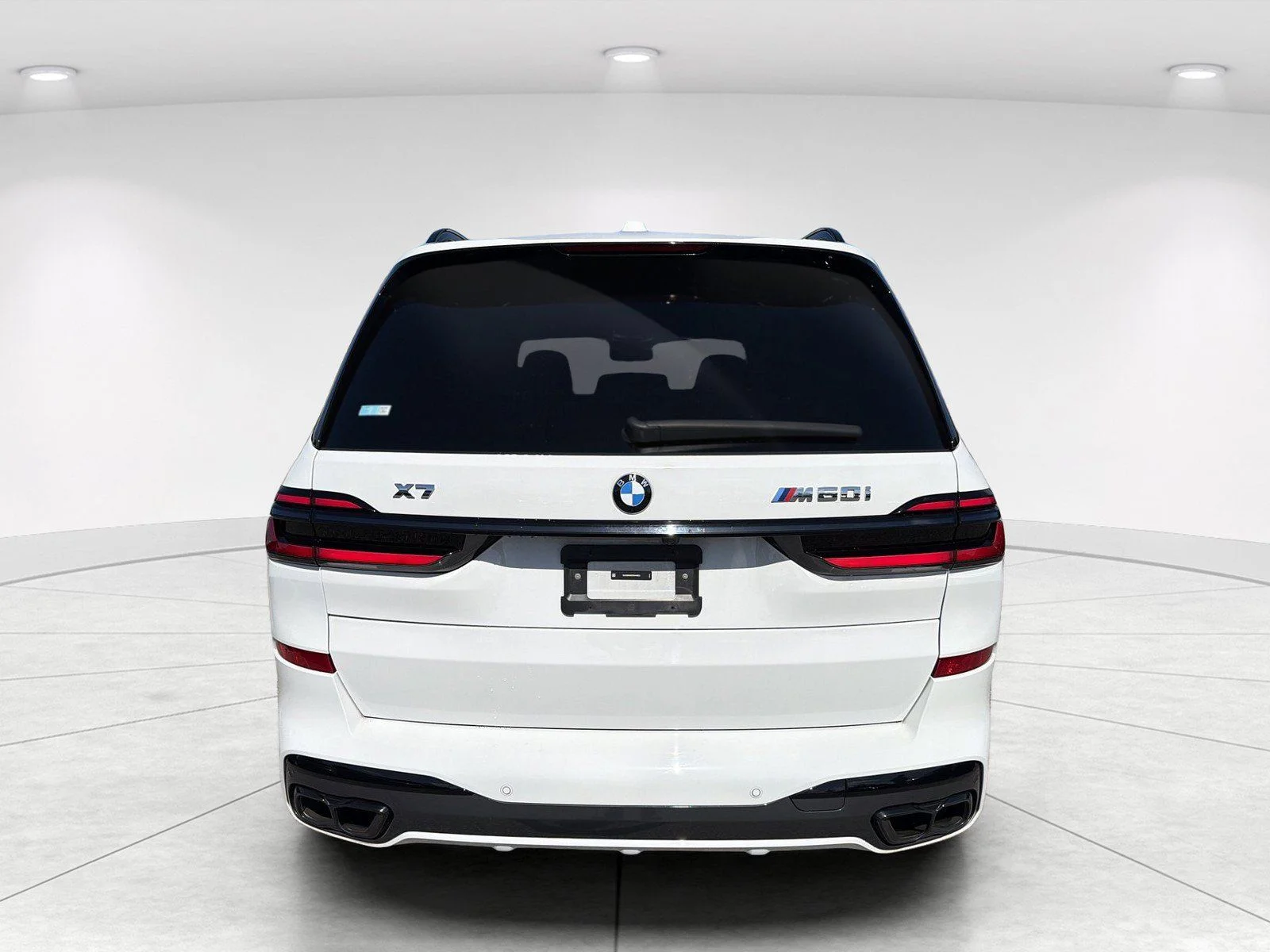Certified Used 2024 Alpine White BMW M60i image 5