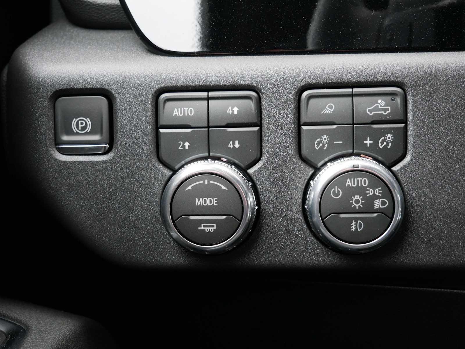 2026 GMC Sierra 1500 SLT - Photo 23