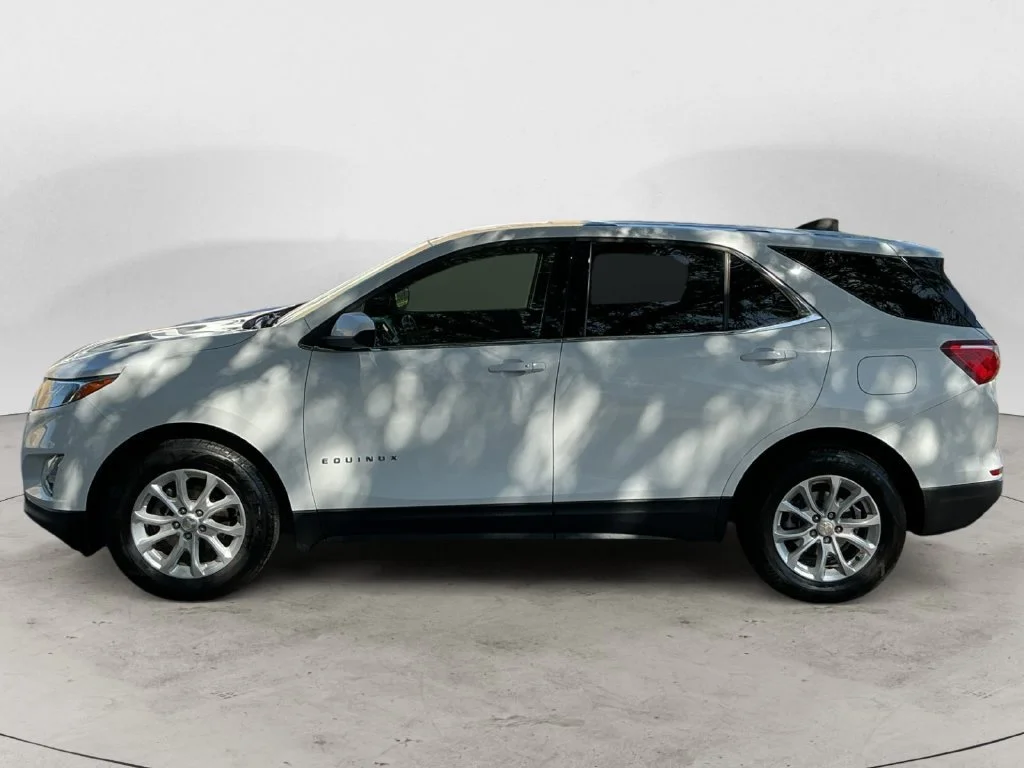 Used 2019 SUMMIT WHITE Chevrolet LT image 8